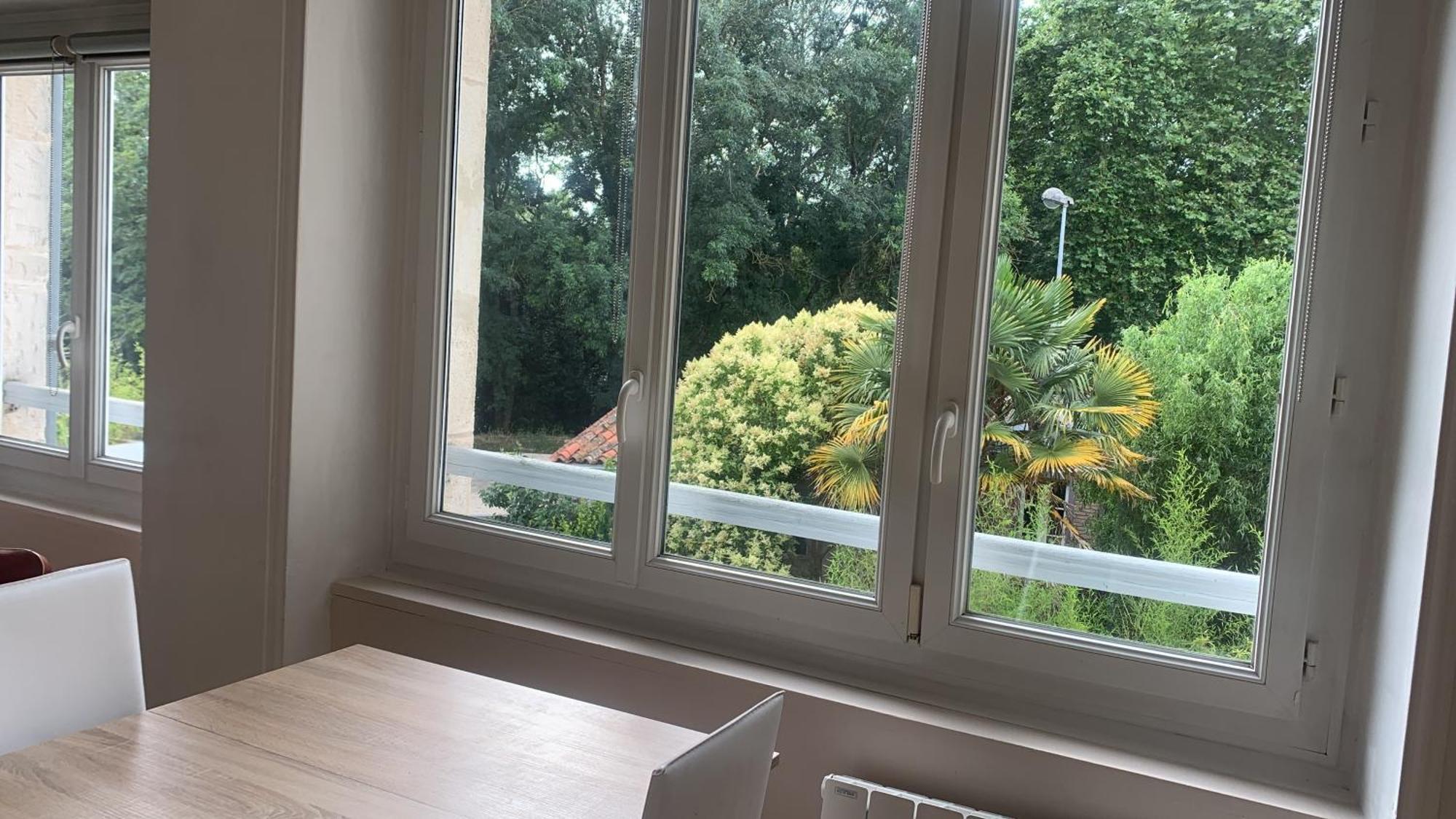 L'Appart Sur Jardin 42M2 Tres Calme La Rochelle  Eksteriør bilde